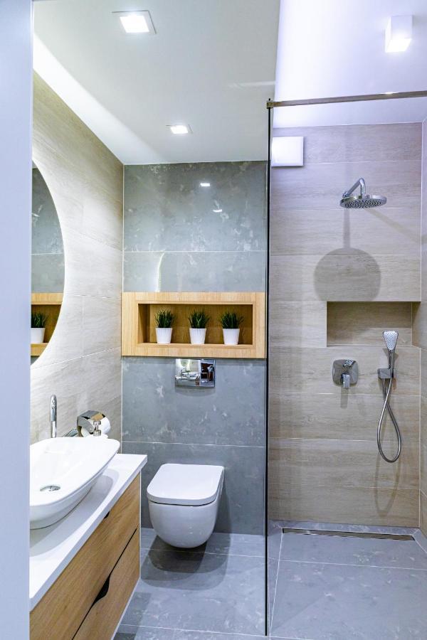 Apartament Bella Vista Lägenhet Kielce Exteriör bild